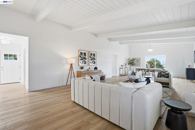 Image 5 of 26 For 1631 Arlington Blvd