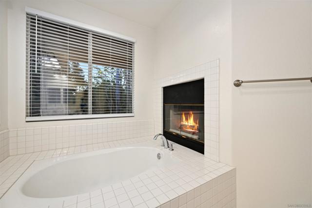 Image 28 of 53 For 516 Camino Bailen