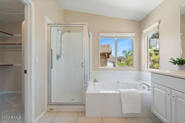 668 Camino De La Luz, Newbury Park CA: https://media.crmls.org/mediaz/4b6925c2-4867-4da4-9379-e5c256b26399.jpg