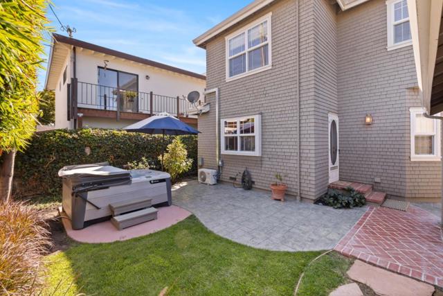 610 Gilroy Drive, Capitola CA: https://media.crmls.org/mediaz/4b69a7d1-2a6e-42bc-800f-53cb751e3450.jpg