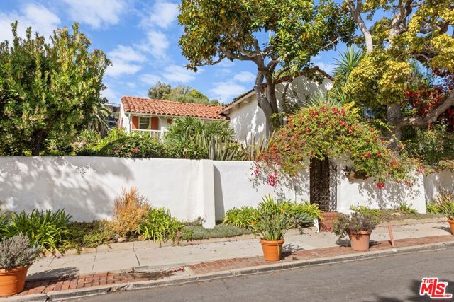 Drew Fenton | 311 Amalfi Drive Santa Monica CA | MLS: 7502806 Drew Fenton | 311 Amalfi Drive Santa Monica CA | MLS: 7502806