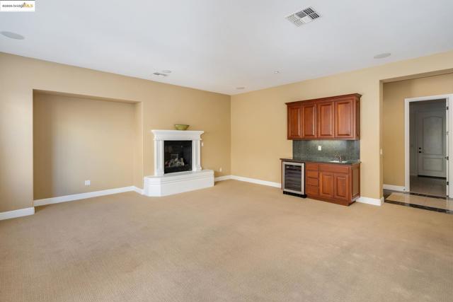 30 Arundel Dr, Hayward CA: https://media.crmls.org/mediaz/4b6b1dec-7cca-4123-b5a0-ec6632cd9e9b.jpg