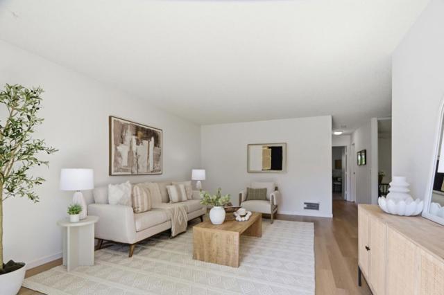 1085 Reed, Sunnyvale CA: https://media.crmls.org/mediaz/4b6c0324-3f23-4205-a68f-0663318e5de1.jpg