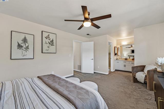 543 Tawny Dr, Pleasanton CA: https://media.crmls.org/mediaz/4b6c6aeb-00cd-4bc8-9937-ff74be8afce5.jpg
