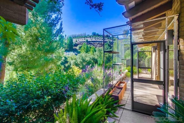 15731 Pauma Valley Dr., Pauma Valley CA: https://media.crmls.org/mediaz/4b6d47b1-f268-4aa6-a90b-91df2292980f.jpg