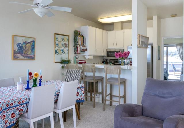 260 Rio Del Mar Boulevard, Aptos CA: https://media.crmls.org/mediaz/4b6d5f2e-9964-4860-8b47-d02ab0d0c12d.jpg