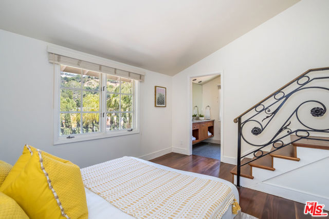 941 N Norman Place, Los Angeles CA: https://media.crmls.org/mediaz/4b6d6355-f910-4874-8c03-5c420e967586.jpg