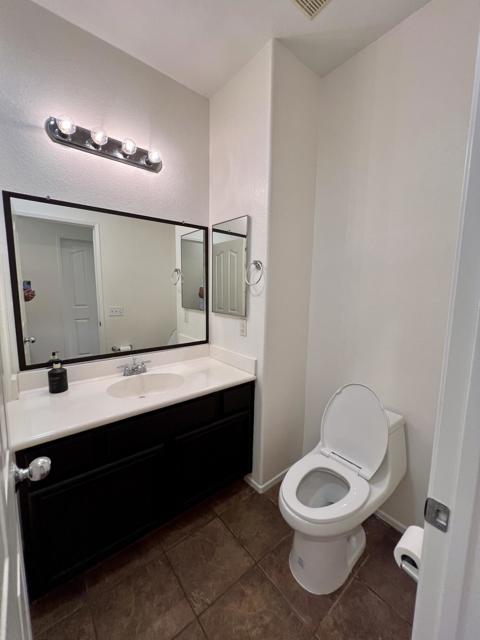 728 Mira Grande, Palm Springs CA: https://media.crmls.org/mediaz/4b6dd194-0765-448d-a349-dcaf215240c1.jpg