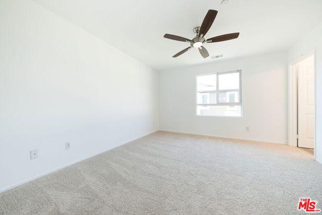 14661 Sherman Way, Van Nuys CA: https://media.crmls.org/mediaz/4b6f8622-f5b5-4980-b1c1-e44b838e804c.jpg