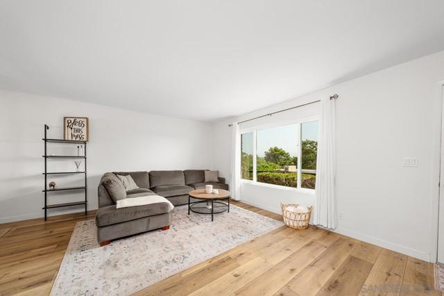 5800 Lake Murray Blvd, La Mesa CA: https://media.crmls.org/mediaz/4b701554-e283-4dcb-9b96-165ca36f7386.jpg
