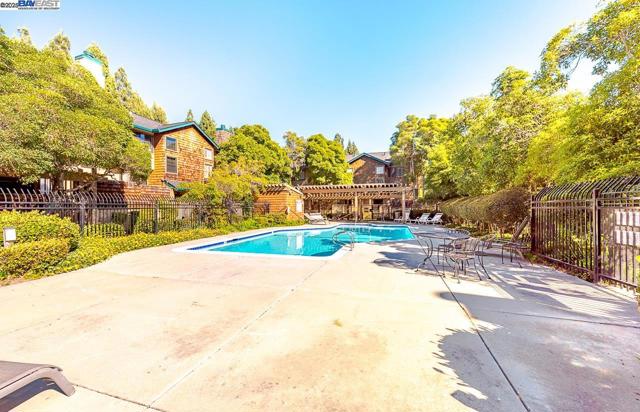 43163 Grimmer Ter, Fremont CA: https://media.crmls.org/mediaz/4b7090b8-0074-441c-a253-84329860fb78.jpg