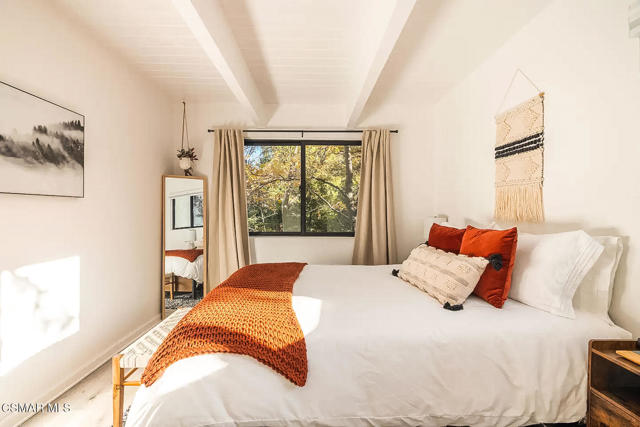 28989 Palisades Drive, Lake Arrowhead CA: https://media.crmls.org/mediaz/4b716f98-e2d7-4701-b674-d13815c54f39.jpg