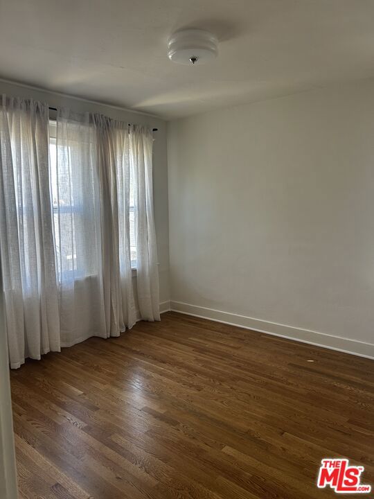 543 S Chicago Street, Los Angeles CA: https://media.crmls.org/mediaz/4b7172ac-f2cf-49d0-9330-e47c5437cf6f.jpg