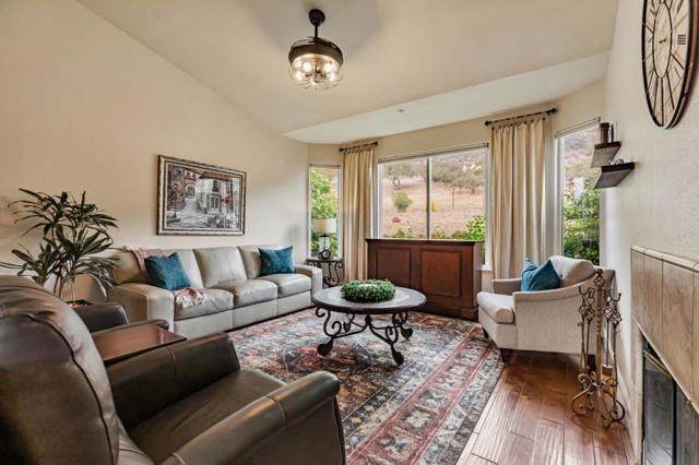 44737 Sun Valley Drive, King City CA: https://media.crmls.org/mediaz/4b719ce9-dcaf-43f5-8823-b8bd5e02aac2.jpg