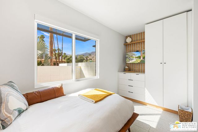 1100 E Marion Way, Palm Springs, CA 92264