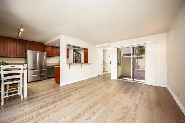 7813 Starling Dr, San Diego CA: https://media.crmls.org/mediaz/4b732031-0ccf-40b8-bb7d-c8d2db8d21c1.jpg