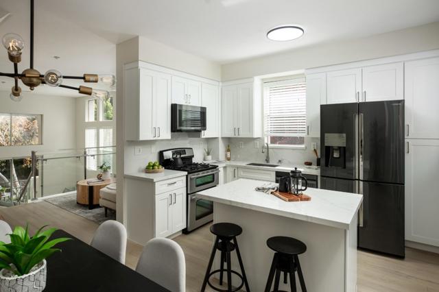 143 Frederick Court, Mountain View CA: https://media.crmls.org/mediaz/4b73e5af-f219-4467-986f-3746b19e6c0a.jpg