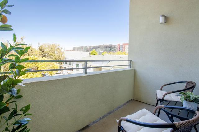 224 Laurel Street, Santa Cruz CA: https://media.crmls.org/mediaz/4b744c38-fc7e-46ce-99e7-d6d9d38921c4.jpg