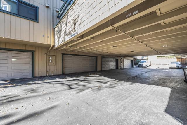 Image 42 of 47 For 388 Union Avenue B