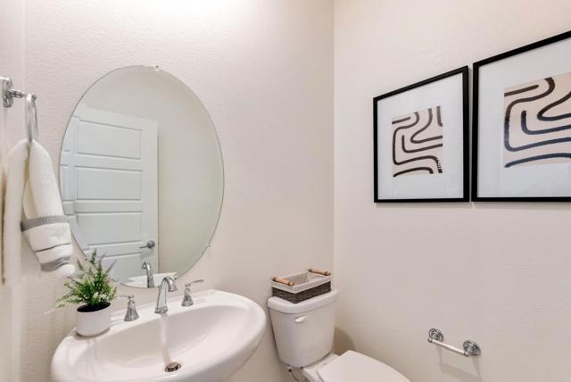 5950 Flash Court, San Jose CA: https://media.crmls.org/mediaz/4b74beba-5014-4e9c-97fd-6267afe9efc2.jpg