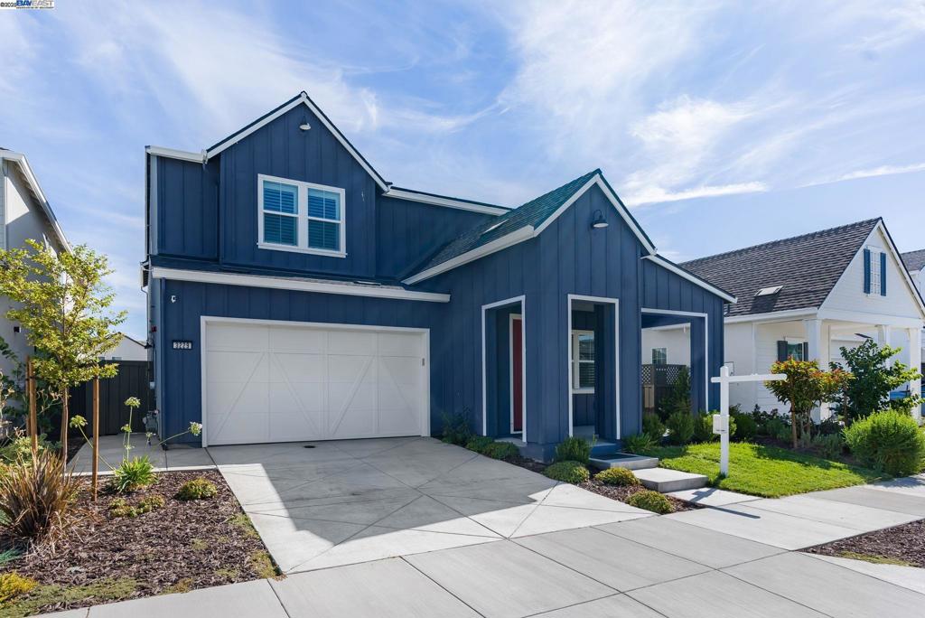 3229 Jake St