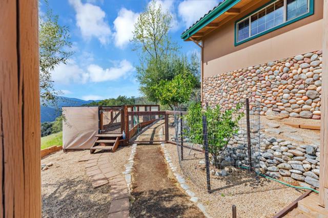 18 Asoleado Drive, Carmel Valley CA: https://media.crmls.org/mediaz/4b76315b-6308-4bc4-8396-301d60e40b93.jpg