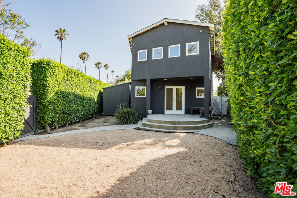 855 Sunset Avenue