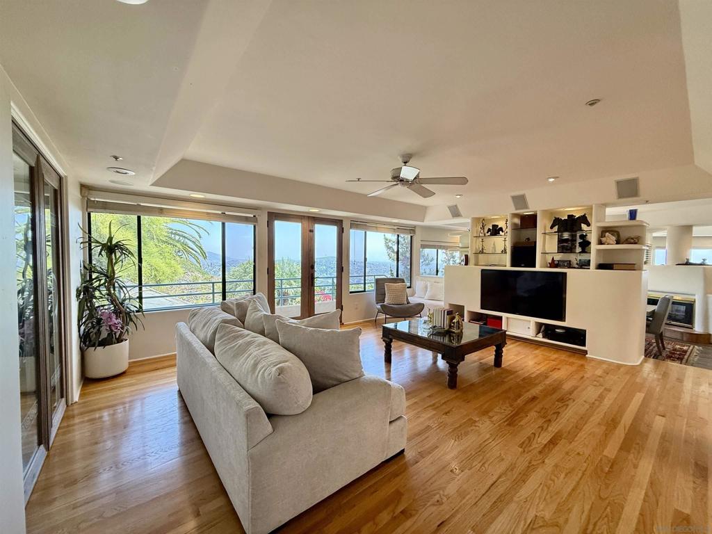 MLS #250029610SD image #21