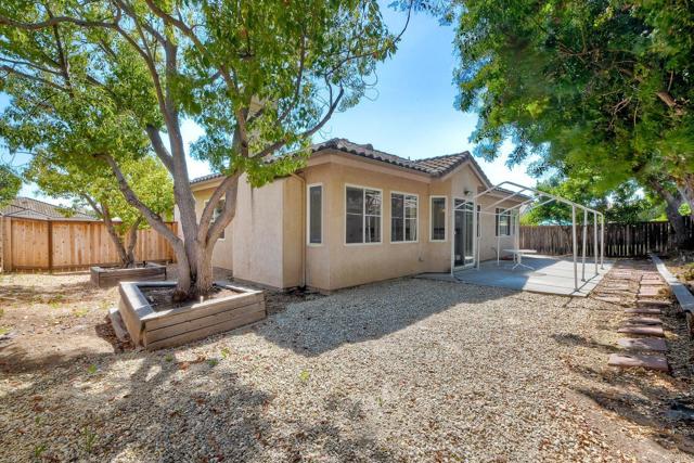 Detail Gallery Image 32 of 34 For 1789 Clydesdale Ct, Oceanside,  CA 92057 - 3 Beds | 2 Baths