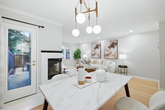 181 Ada Avenue, Mountain View CA: https://media.crmls.org/mediaz/4b78e4e3-b1df-483f-97cd-51c9439207a0.jpg