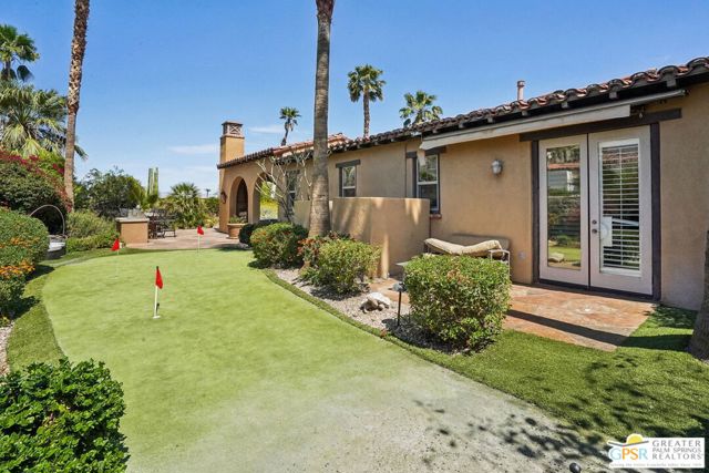 1070 Bella Vista, Palm Springs CA: https://media.crmls.org/mediaz/4b791720-c885-4c53-898a-002f2c6b030d.jpg