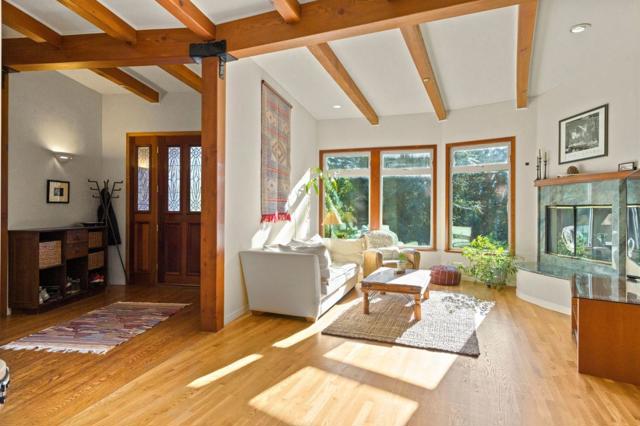 23185 Old Santa Cruz Highway, Los Gatos CA: https://media.crmls.org/mediaz/4b7a4f29-f899-4154-a1ed-4d4fbd343507.jpg