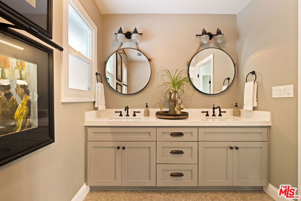 MLS #26862431 image #20