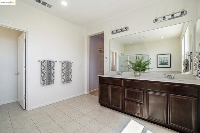 2776 Alves Ranch Rd, Pittsburg CA: https://media.crmls.org/mediaz/4b7b8bbc-7388-4607-aba7-581e68719f91.jpg