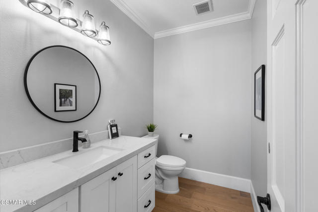 29340 Castlehill Drive, Agoura Hills CA: https://media.crmls.org/mediaz/4b7d46e1-d7d8-4374-a1fa-873ec56a1846.jpg