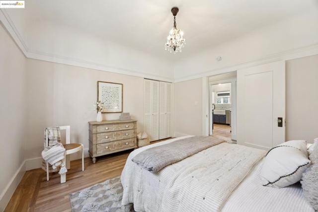 3936 Elston Ave., Oakland CA: https://media.crmls.org/mediaz/4b7dbaac-446d-464b-af96-6547fb631574.jpg