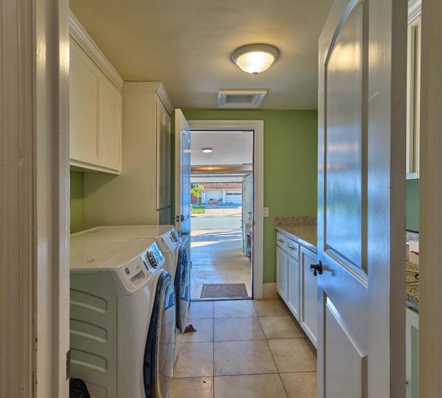 895 Greenwich Drive, Gilroy CA: https://media.crmls.org/mediaz/4b7df5c9-8b54-47e2-805a-b7f916223d6a.jpg