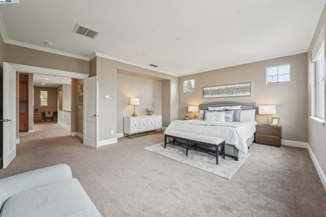 632 S Comunidad Street, Mountain House CA: https://media.crmls.org/mediaz/4b7e30c2-d844-4a11-8a29-9c607b208e44.jpg