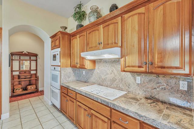 1152 Little River Drive, Hollister CA: https://media.crmls.org/mediaz/4b7e3bc7-926b-487f-8a2a-7258d0fb6f54.jpg