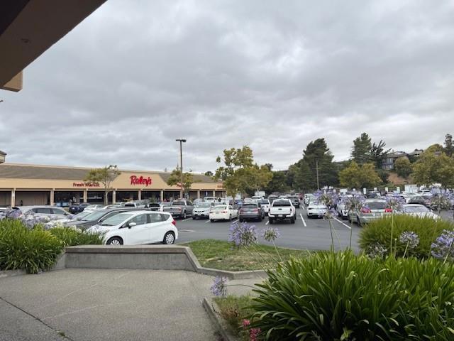 864 864 Southampton, Benicia CA: https://media.crmls.org/mediaz/4b7e57a0-9673-4989-9d89-be647d3bf918.jpg