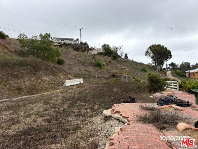 949 Las Lomas Avenue photo 18