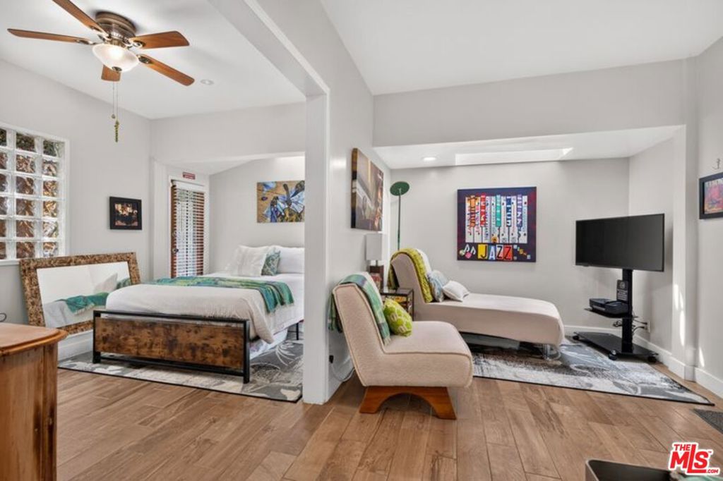 MLS #26896767 image #18