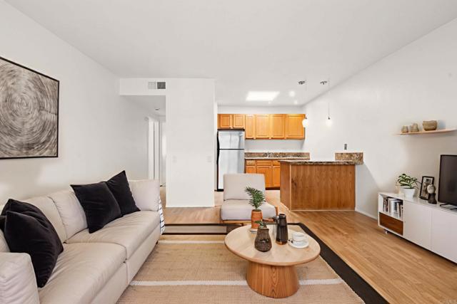 Detail Gallery Image 1 of 13 For 4329 Central Ave #APT 5,  San Diego,  CA 92105 - 1 Beds | 1 Baths