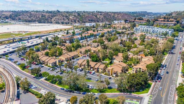 5910 Rancho Mission Rd, San Diego CA: https://media.crmls.org/mediaz/4b80edad-5bb3-45f7-9689-ac4ecf2943e7.jpg