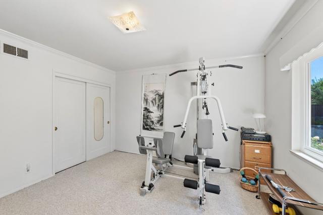 861 Riverside Drive, Los Altos CA: https://media.crmls.org/mediaz/4b810037-f8b0-4f85-97ea-77a1e15350ec.jpg