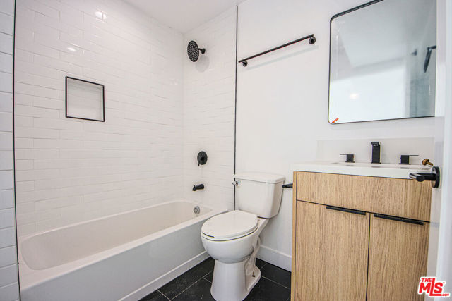 5709 Auckland Avenue, North Hollywood CA: https://media.crmls.org/mediaz/4b8151bf-0076-48fe-aecb-16a146b09bee.jpg