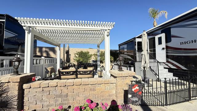 69411 Ramon Rd #609, Cathedral City CA: https://media.crmls.org/mediaz/4b81aad2-3925-4ca9-b5c7-31ed902e23d4.jpg