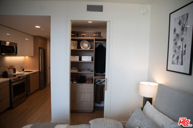 11750 Wilshire Boulevard, Los Angeles CA: https://media.crmls.org/mediaz/4b820c9b-1590-4b04-ba10-e3314b436f27.jpg