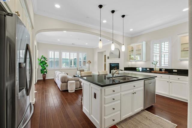 5434 Belarus St, Danville CA: https://media.crmls.org/mediaz/4b82a085-b65d-4171-85f2-7426a2834b4f.jpg