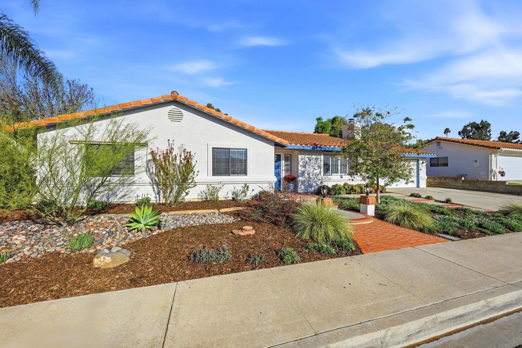 4B82C338 9D09 4Ac2 Ac85 4E5D90De2Baf 304 Lion Valley Rd, Escondido, Ca 92027 &Lt;Span Style='BackgroundColor:transparent;Padding:0Px;'&Gt; &Lt;Small&Gt; &Lt;I&Gt; &Lt;/I&Gt; &Lt;/Small&Gt;&Lt;/Span&Gt;